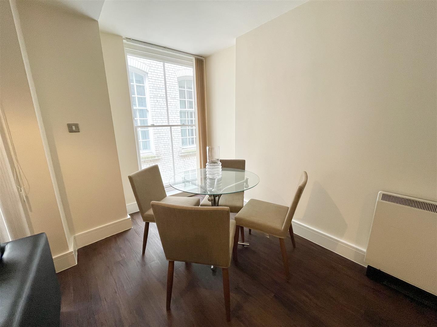 Sovereign Chambers, Temple Lane