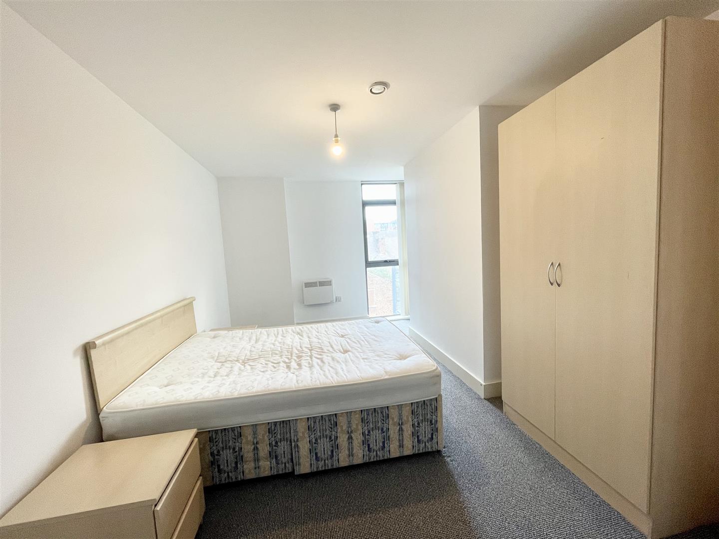 Circle 109, Henry Street
